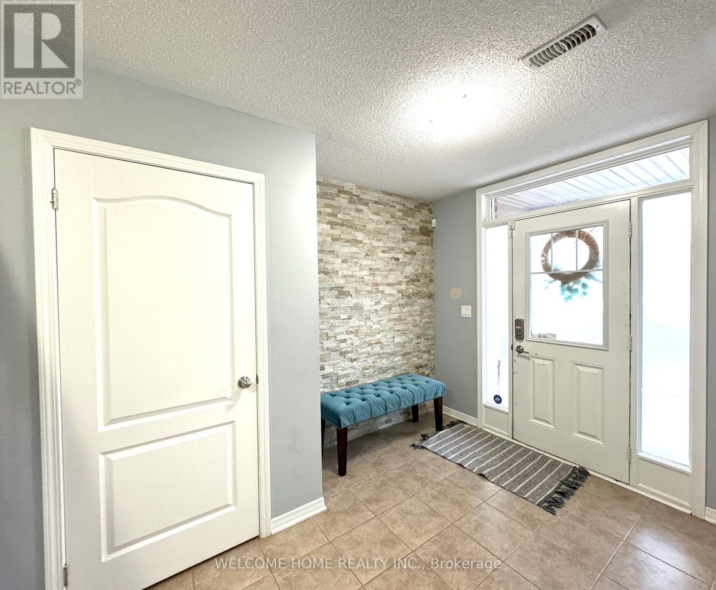 26 Larson Peak Road, Caledon, ON - Indoor Photo Showing Other Room