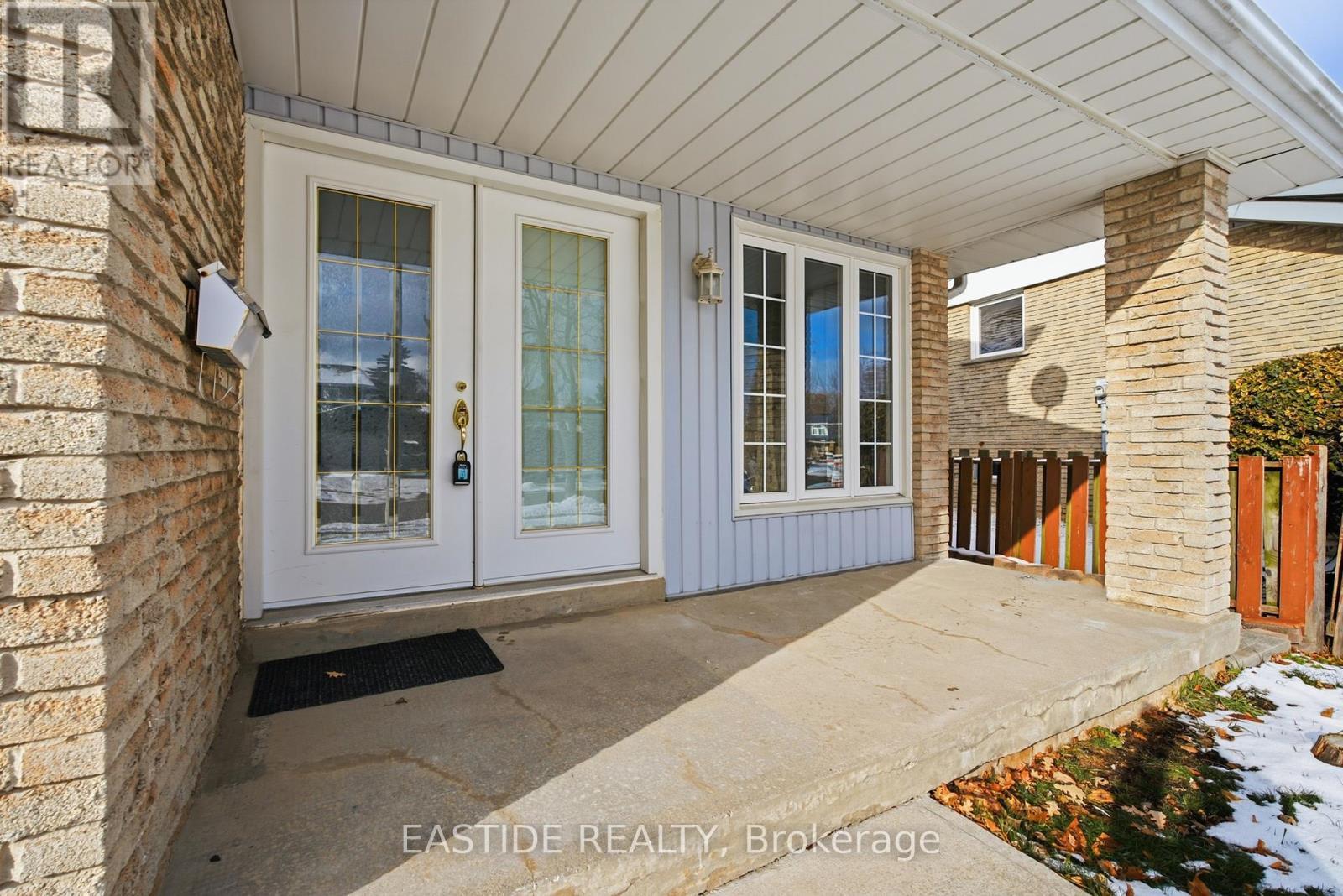 2909 Salerno Crescent, Mississauga, ON - Outdoor