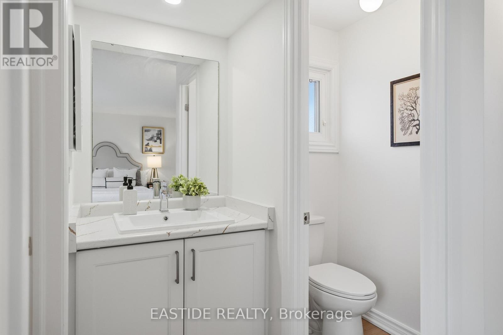 2909 Salerno Crescent, Mississauga, ON - Indoor Photo Showing Bathroom