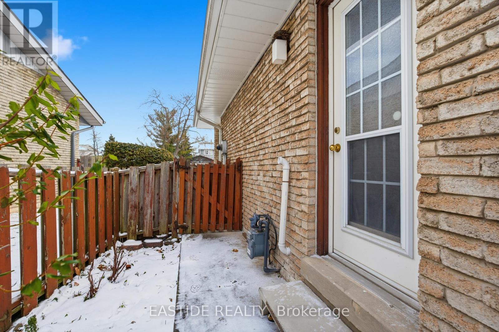 2909 Salerno Crescent, Mississauga, ON - Outdoor With Exterior