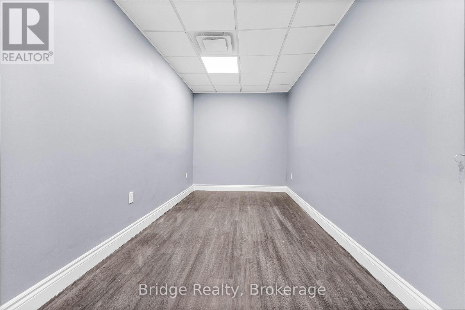 290 Dundas Street, Woodstock (Woodstock - North), ON