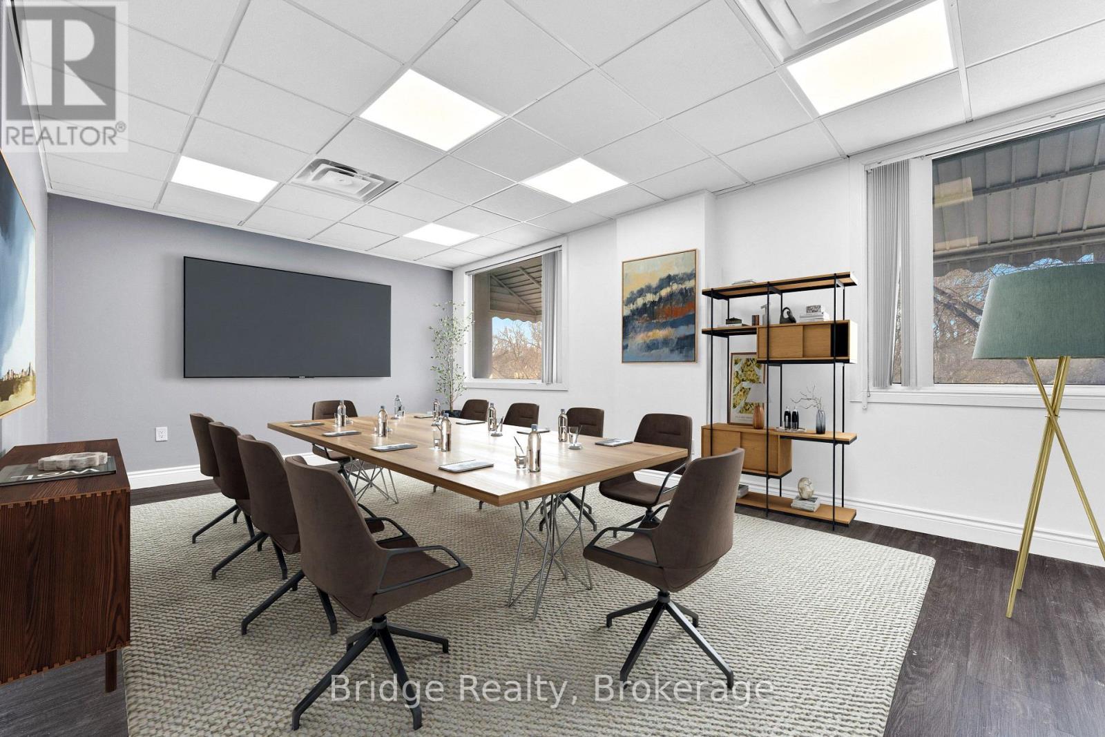 290 Dundas Street, Woodstock (Woodstock - North), ON