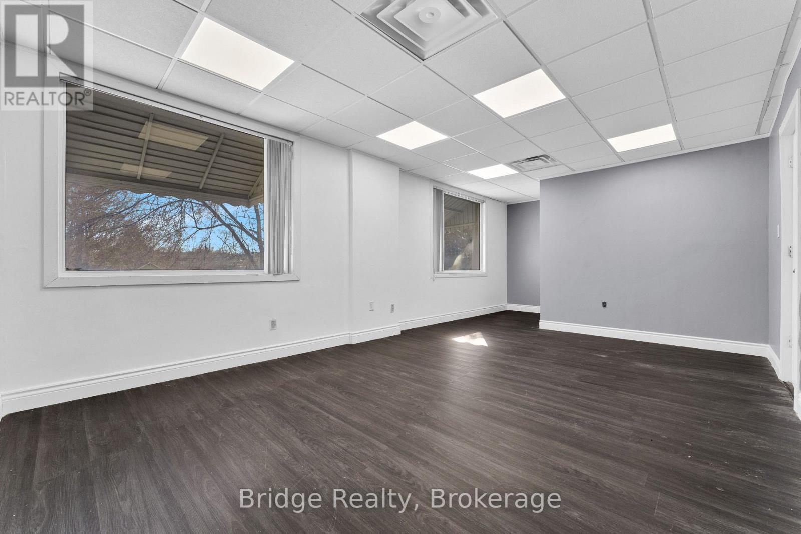 290 Dundas Street, Woodstock (Woodstock - North), ON