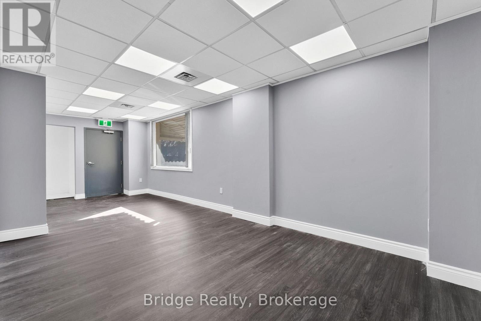 290 Dundas Street, Woodstock (Woodstock - North), ON