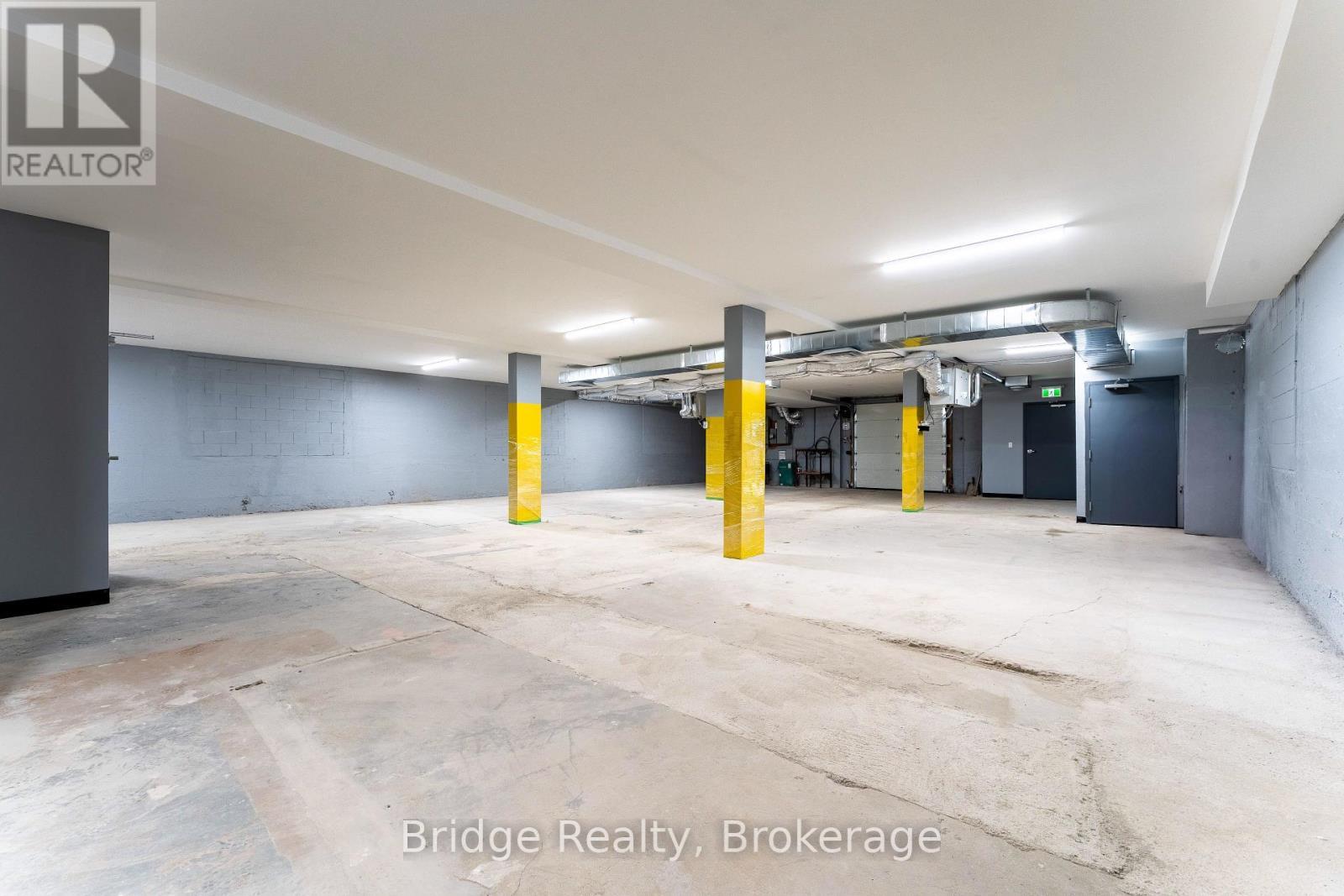 290 Dundas Street, Woodstock (Woodstock - North), ON