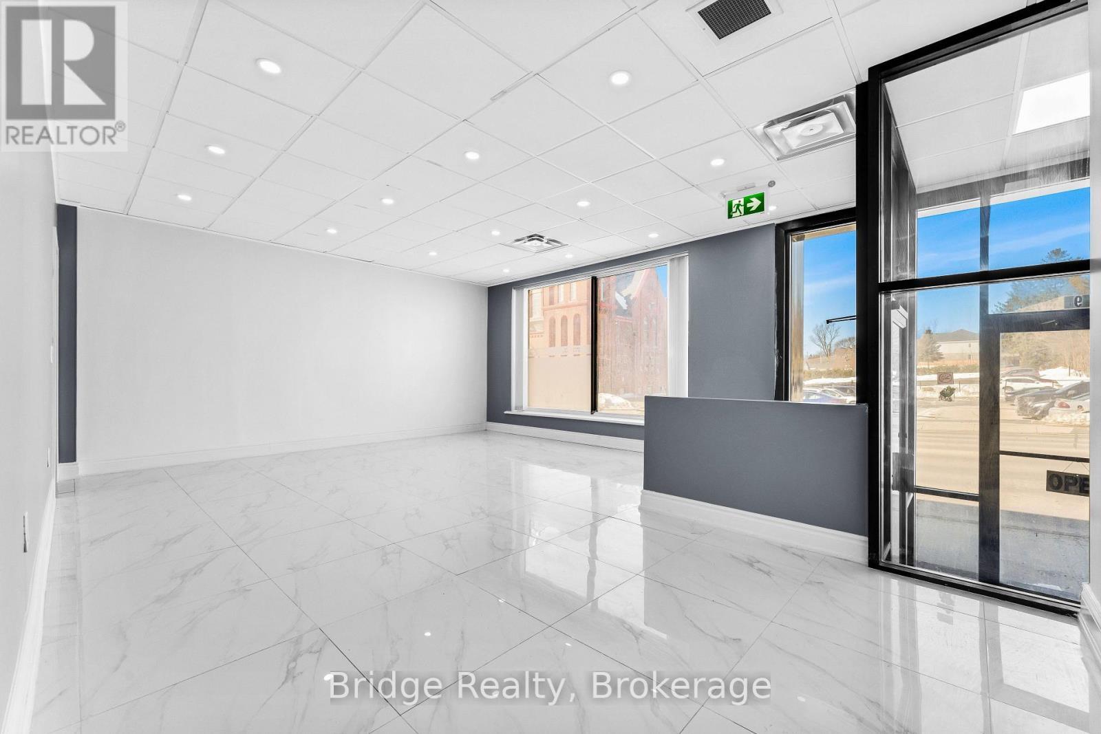 290 Dundas Street, Woodstock (Woodstock - North), ON