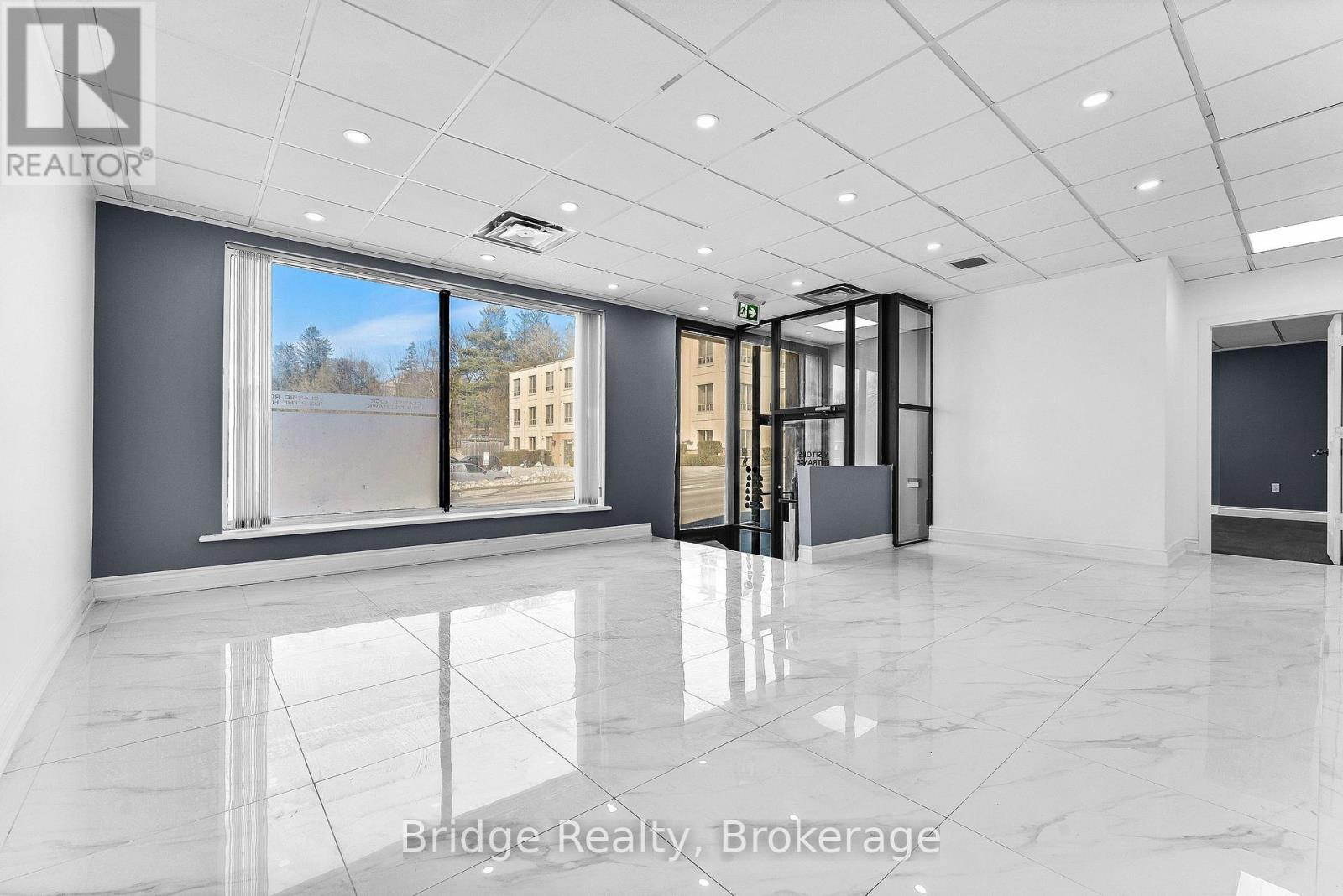 290 Dundas Street, Woodstock (Woodstock - North), ON