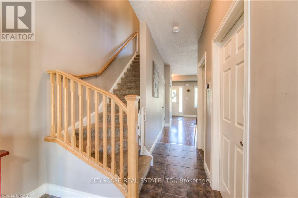 4A - 38 Howe Drive, Kitchener, ON - Indoor Photo Showing Other Room