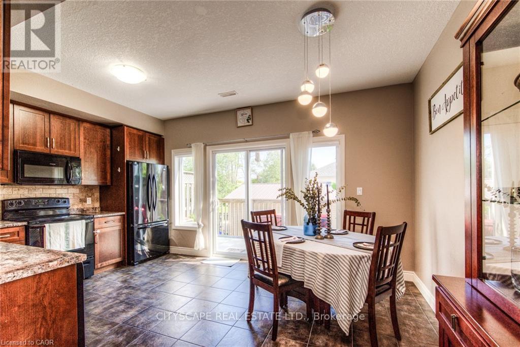 4A - 38 Howe Drive, Kitchener, ON - Indoor