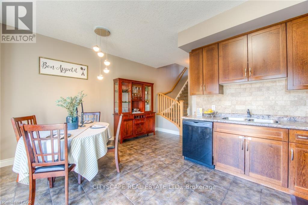 4A - 38 Howe Drive, Kitchener, ON - Indoor