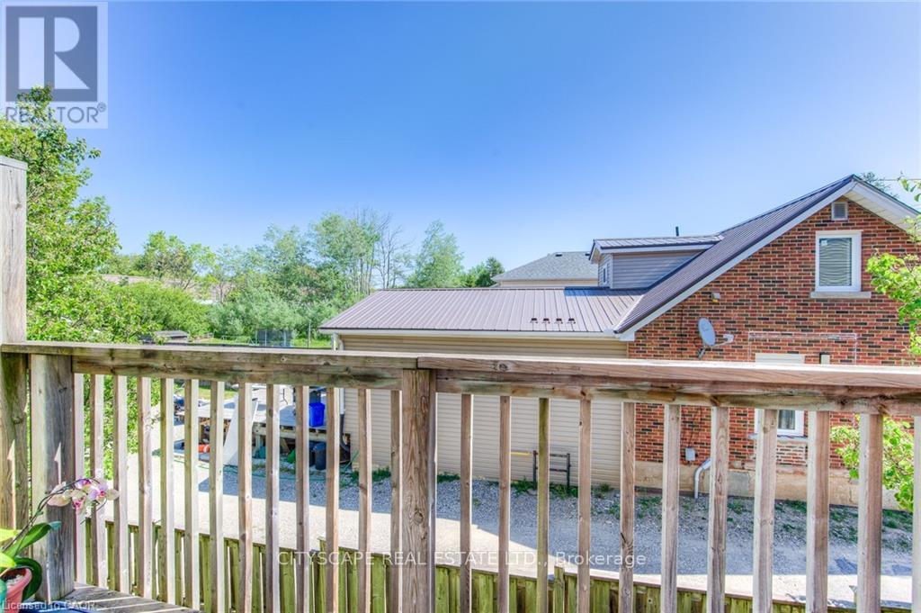 4A - 38 Howe Drive, Kitchener, ON - Outdoor