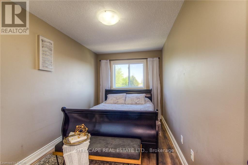 4A - 38 Howe Drive, Kitchener, ON - Indoor Photo Showing Other Room
