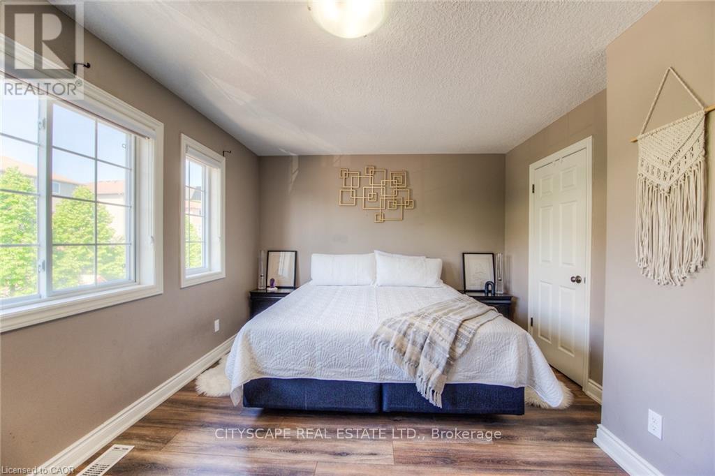4A - 38 Howe Drive, Kitchener, ON - Indoor Photo Showing Bedroom