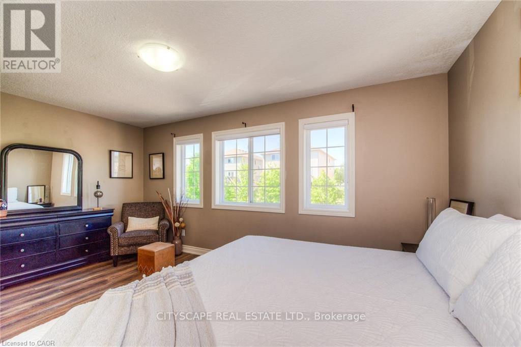 4A - 38 Howe Drive, Kitchener, ON - Indoor Photo Showing Bedroom