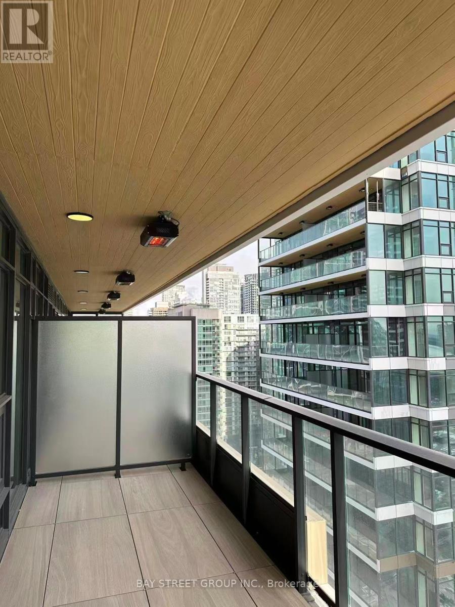 2608 - 3 Concord Cityplace Way, Toronto, ON - Outdoor With Balcony With Exterior