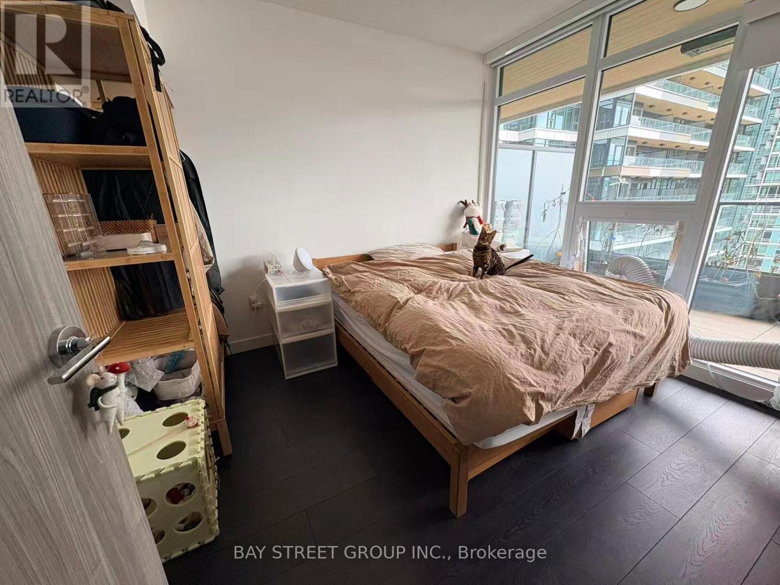 2608 - 3 Concord Cityplace Way, Toronto, ON - Indoor Photo Showing Bedroom