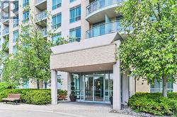 721 - 51 BAFFIN COURT Richmond Hill, ON L4B 4P6