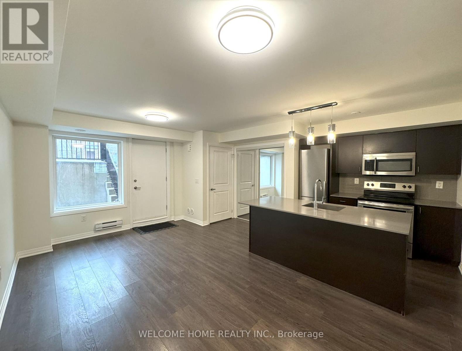5 - 159 William Duncan Road, Toronto, ON - Indoor Photo Showing Kitchen