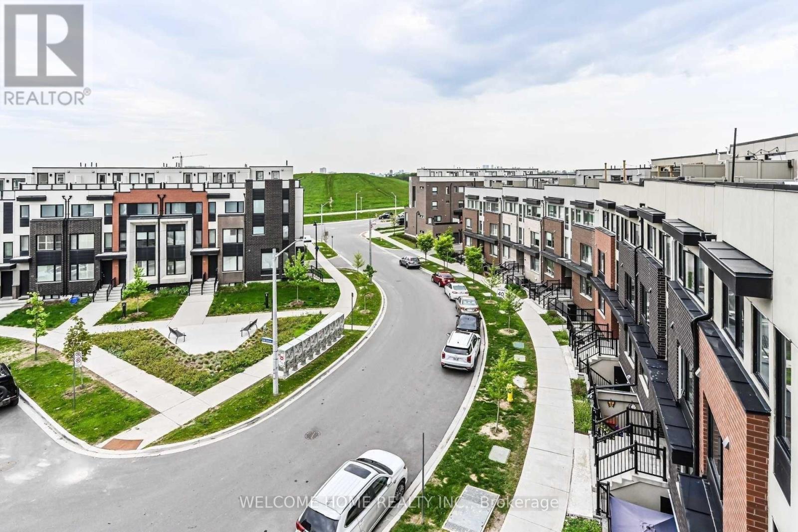 5 - 159 William Duncan Road, Toronto, ON - Outdoor