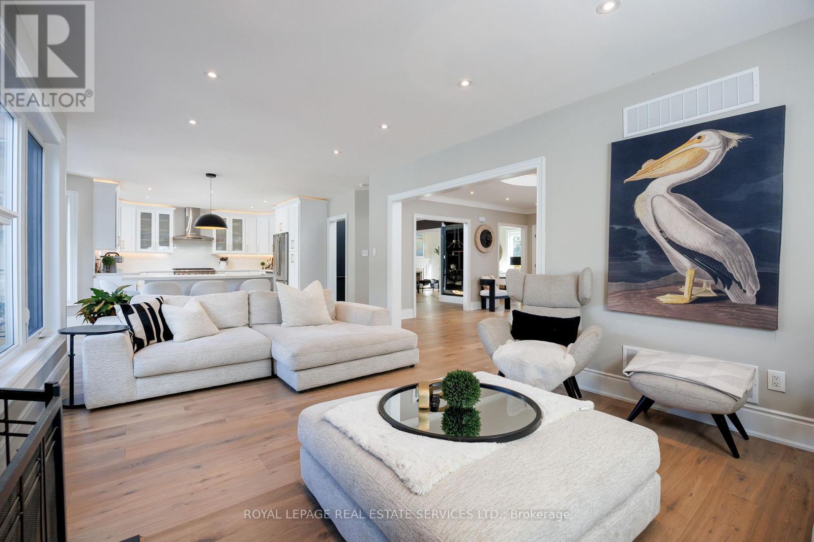 1483 The Links Drive, Oakville, ON - Indoor Photo Showing Living Room
