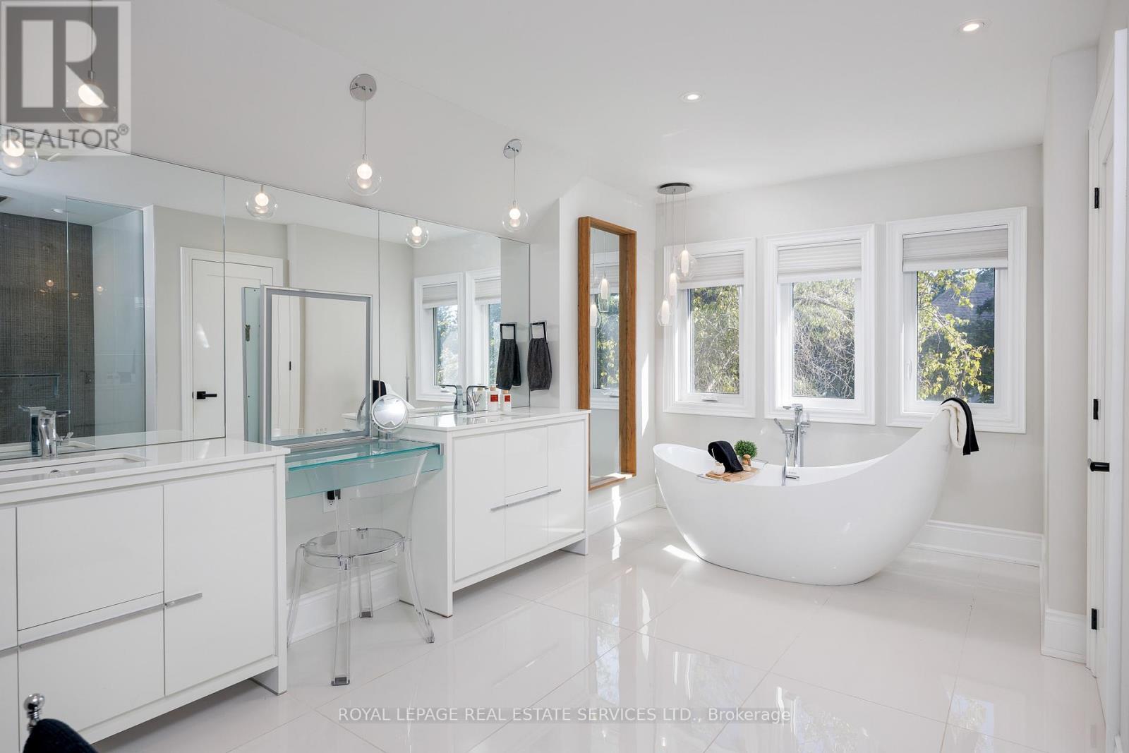 1483 The Links Drive, Oakville, ON - Indoor Photo Showing Other Room