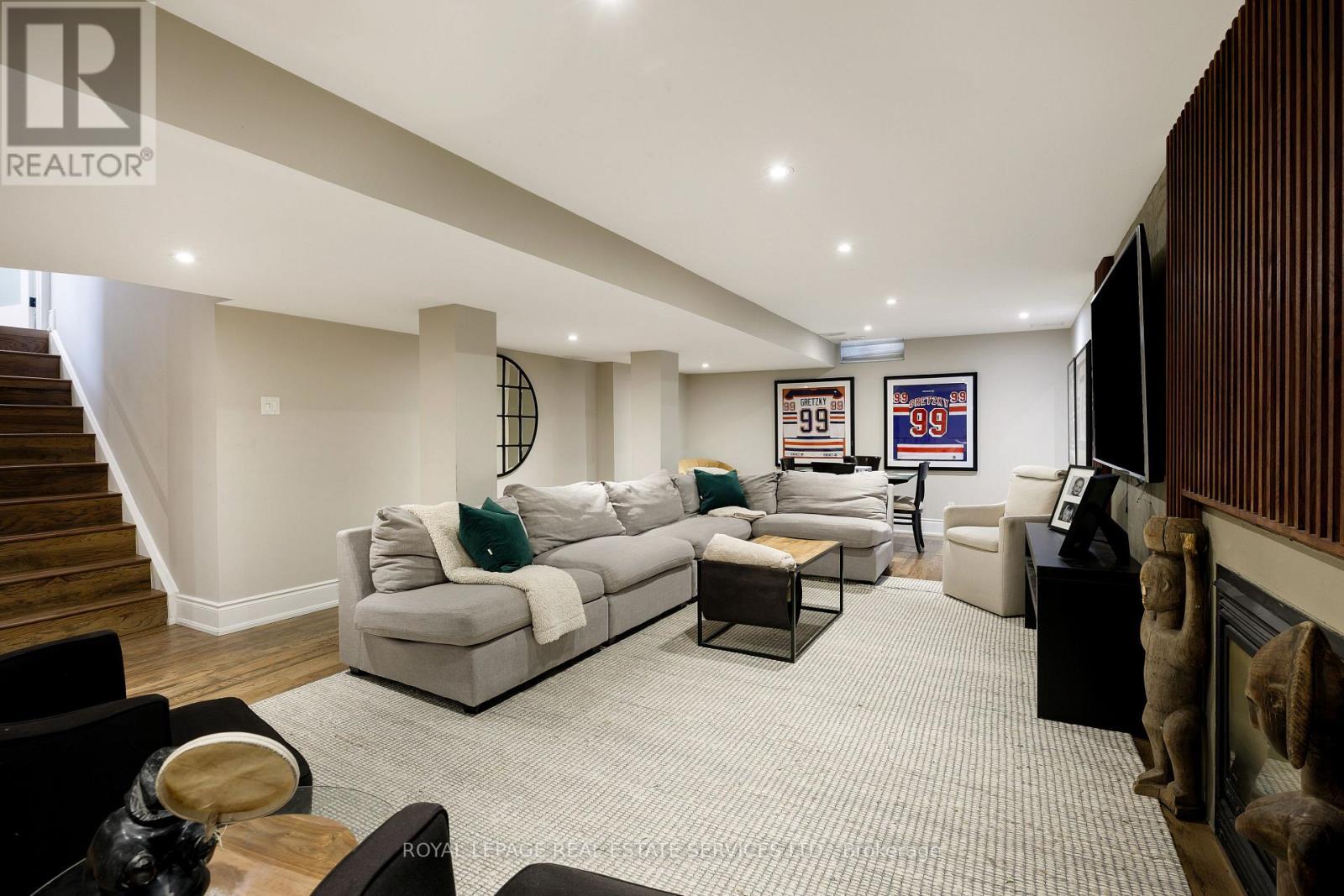 1483 The Links Drive, Oakville, ON - Indoor