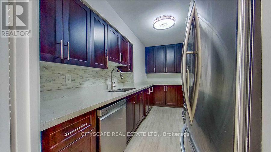 118 - 4001 Don Mills Road, Toronto, ON - Indoor Photo Showing Kitchen With Double Sink