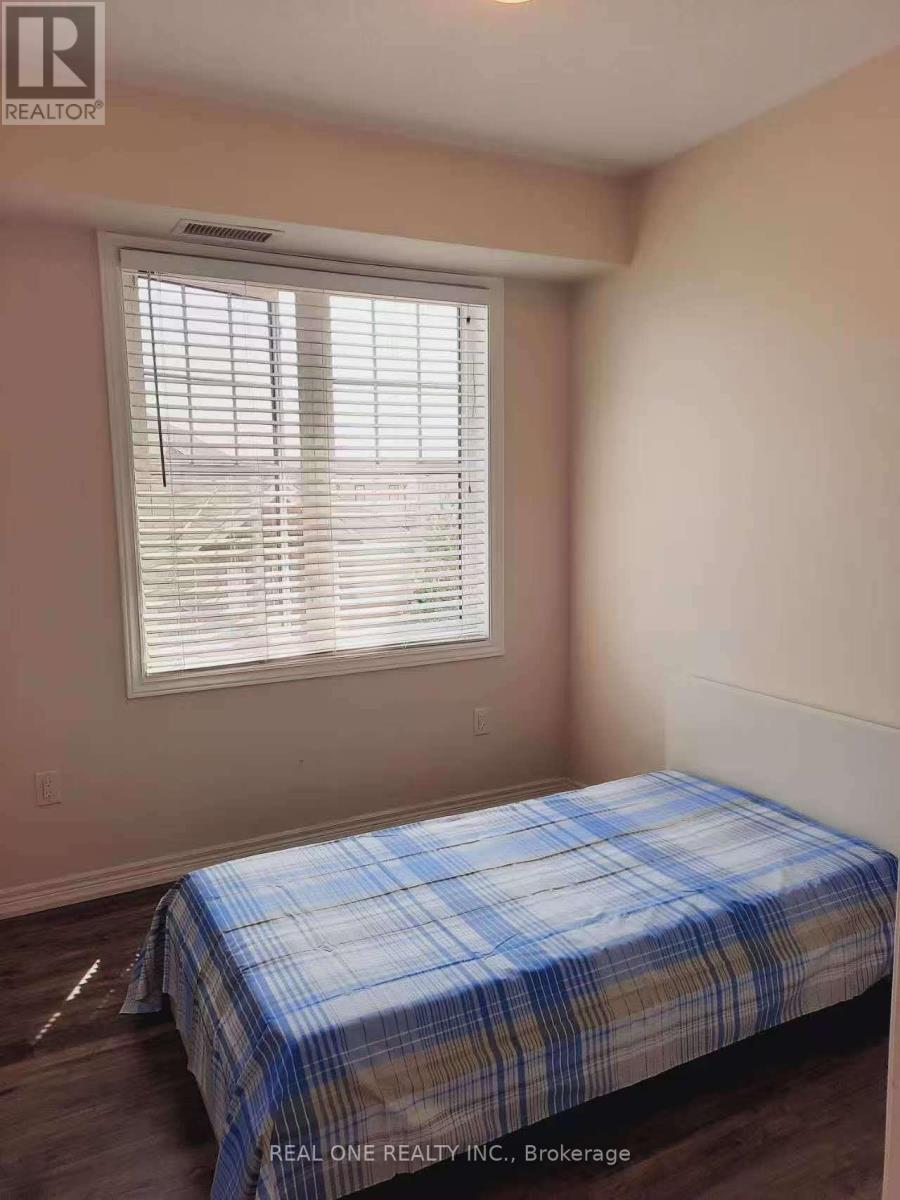 301 - 275 Littlewood Drive, Oakville, ON - Indoor Photo Showing Bedroom