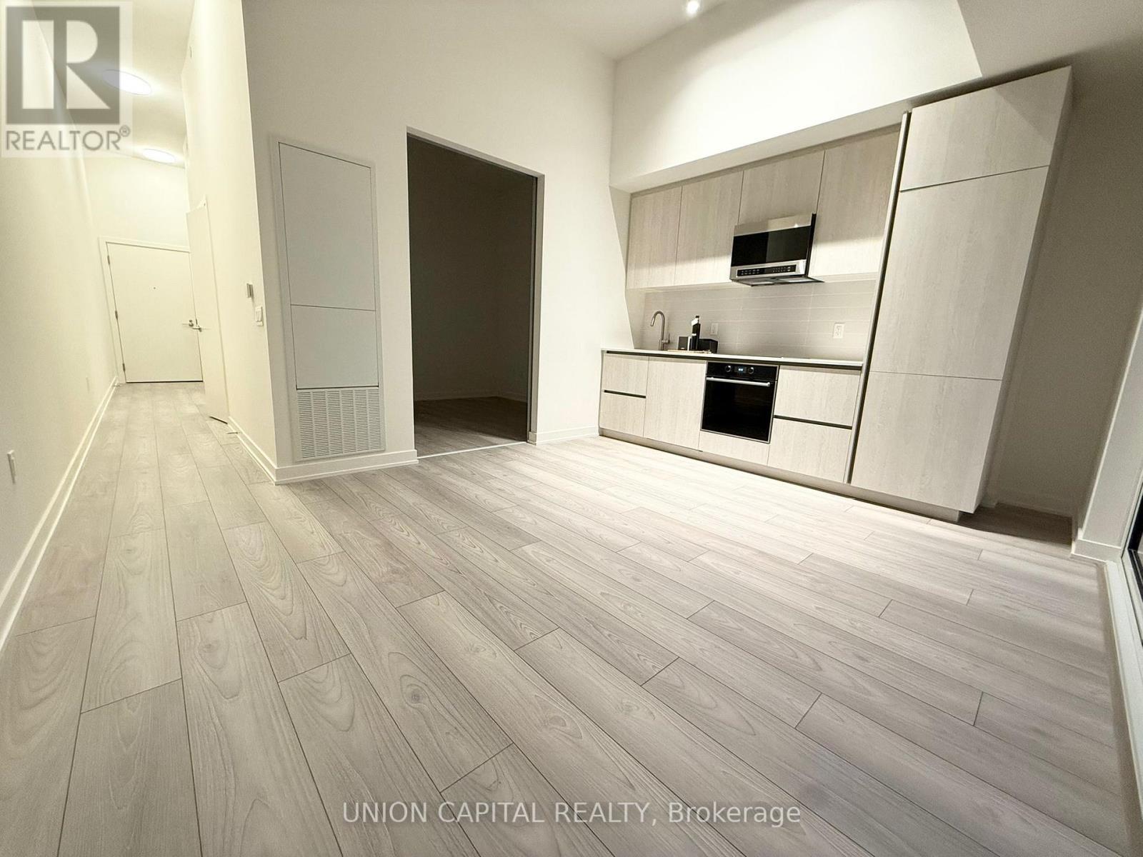 402 - 120 Broadway Avenue, Toronto, ON - Indoor