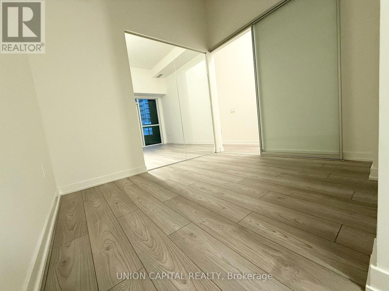 412 - 120 Broadway Avenue, Toronto, ON - Indoor Photo Showing Other Room