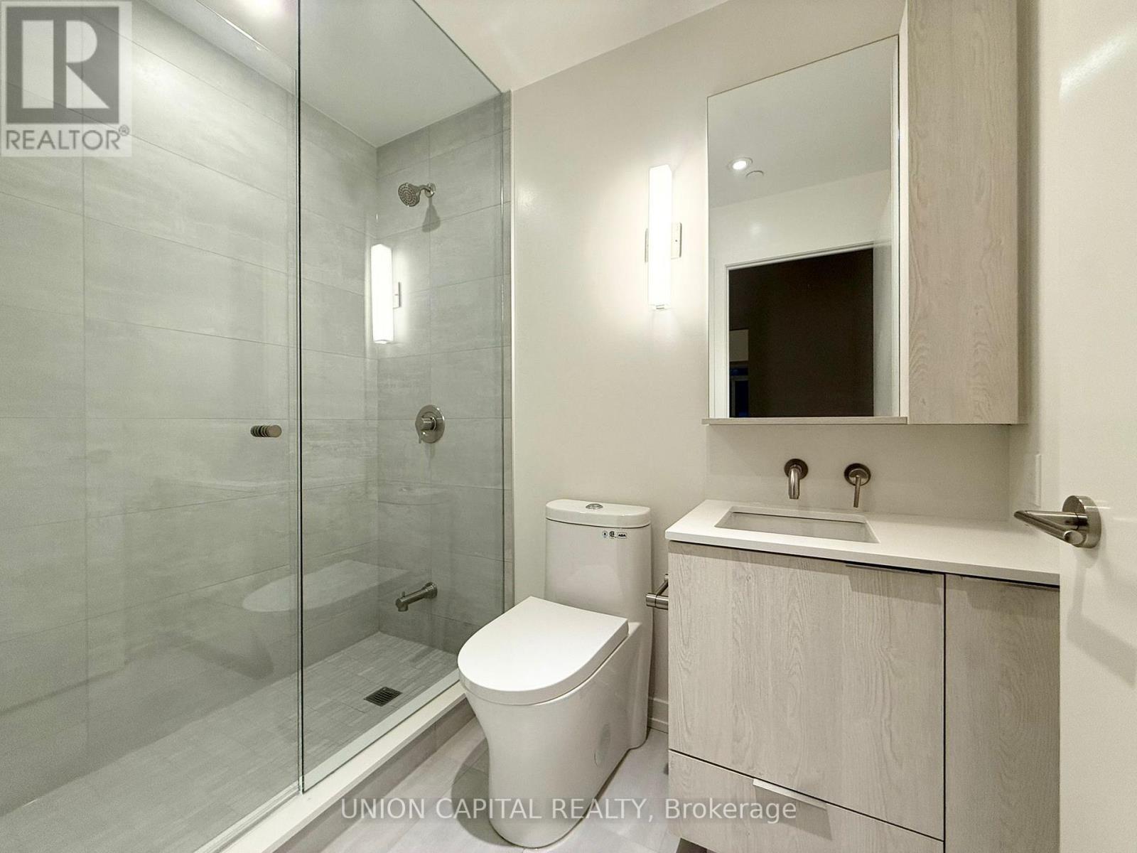 412 - 120 Broadway Avenue, Toronto, ON - Indoor Photo Showing Bathroom