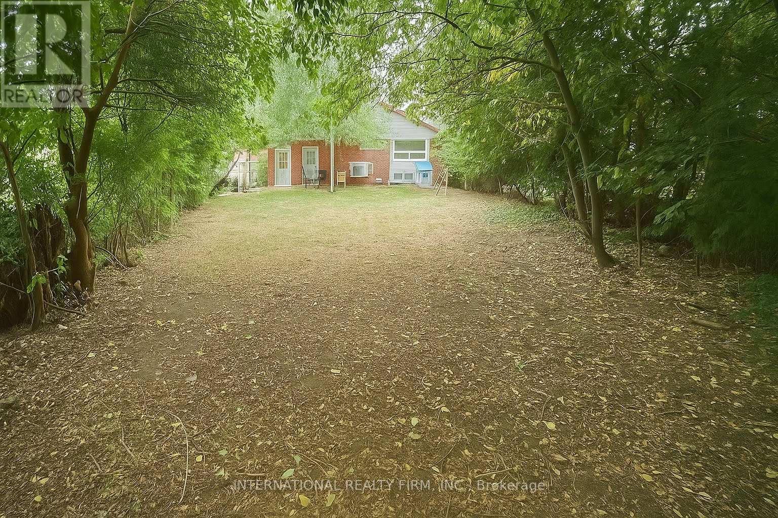 9 Benshire Drive, Toronto, ON - Outdoor