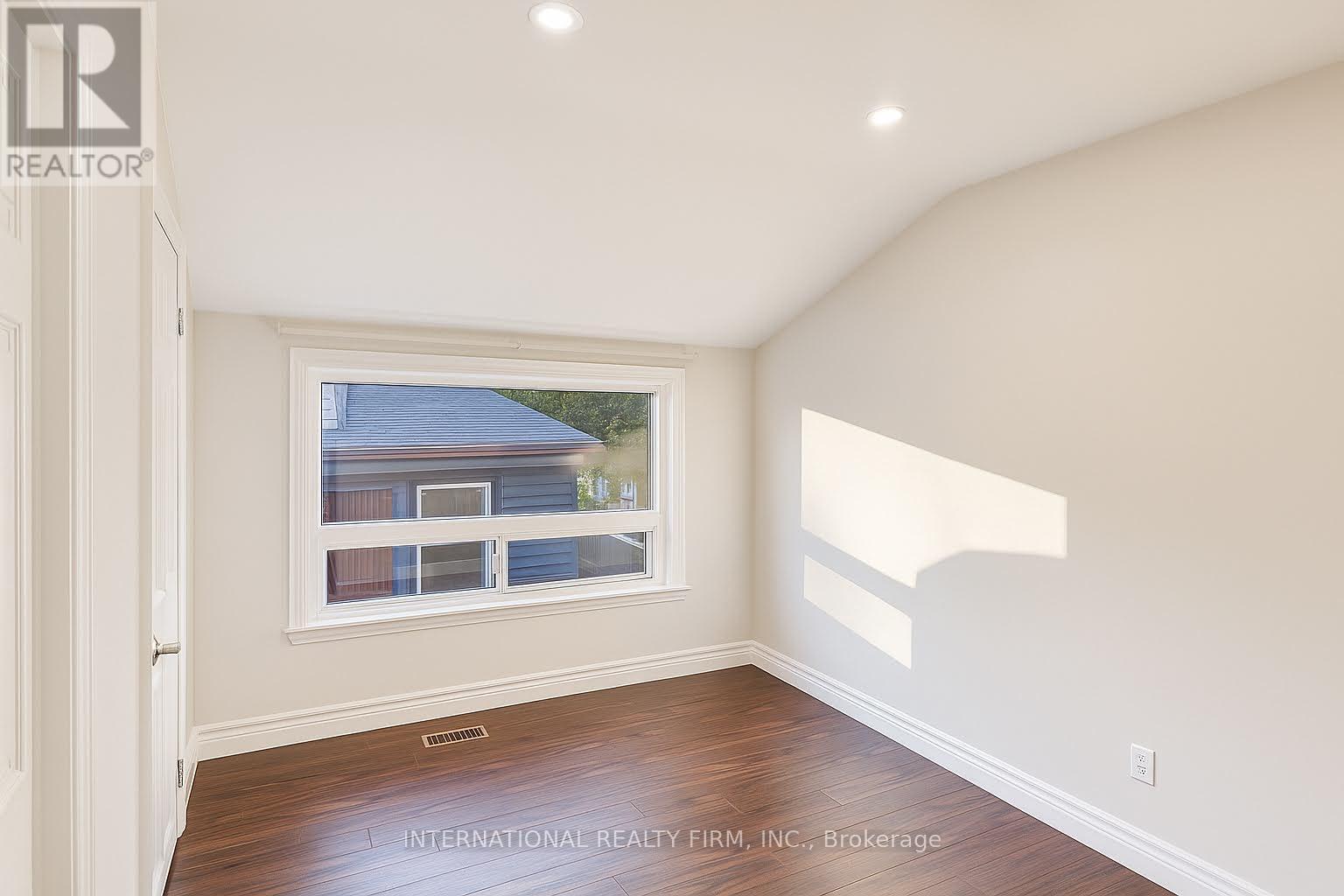 9 Benshire Drive, Toronto, ON - Indoor Photo Showing Other Room
