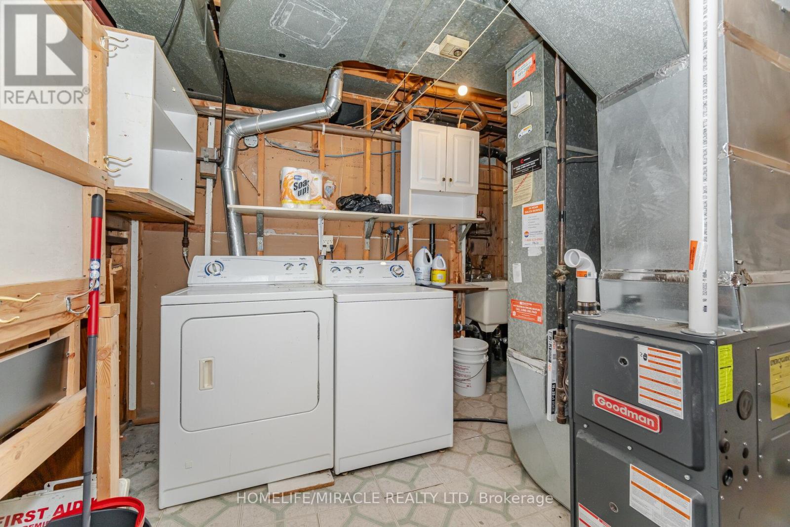 56 Norbert Road, Brampton, ON - Indoor Photo Showing Laundry Room