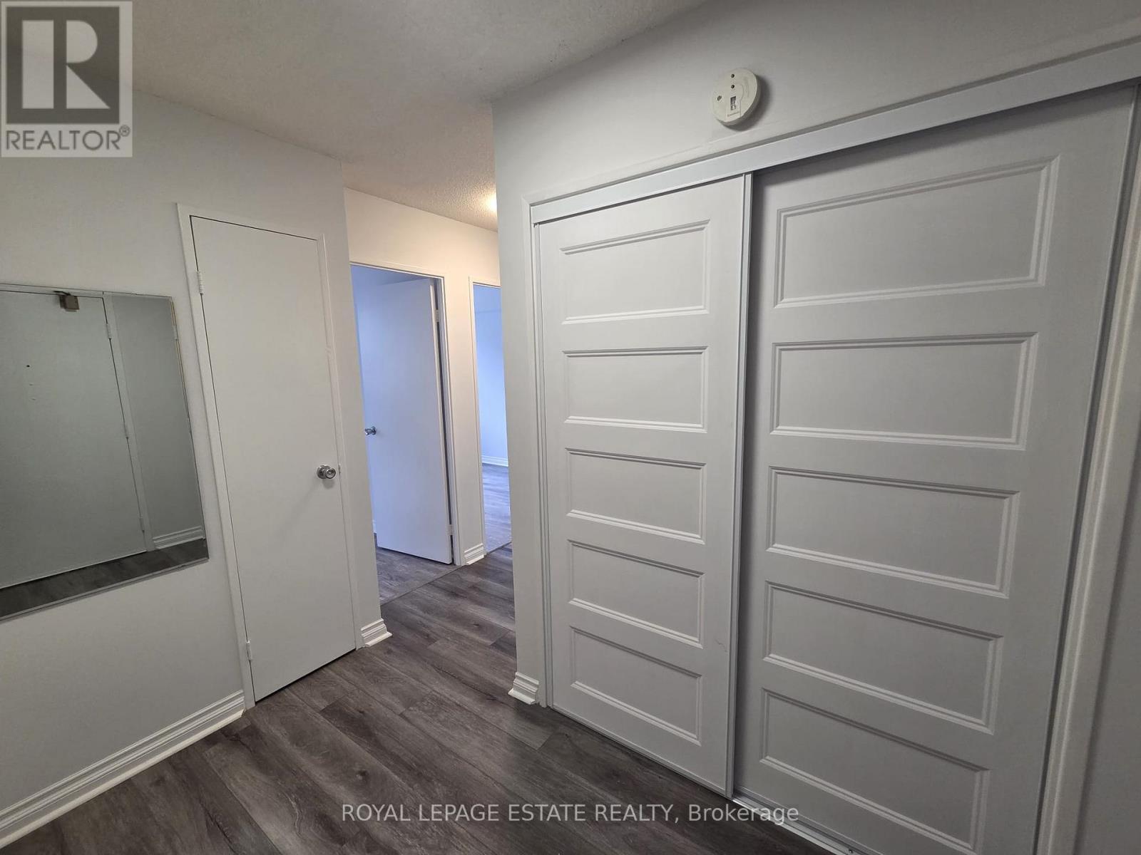 Laundry - 314 - 30 Sunrise Avenue, Toronto, ON - Indoor Photo Showing Other Room