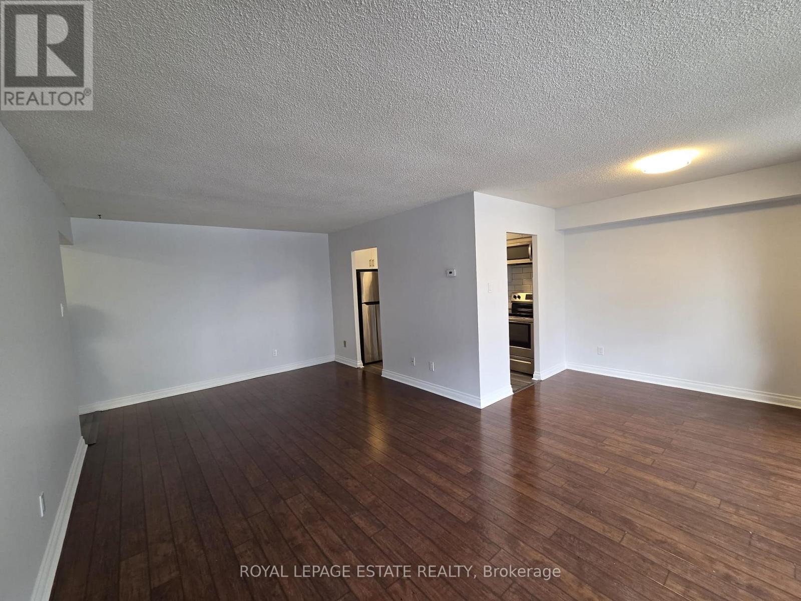 314 - 30 Sunrise Avenue, Toronto, ON - Indoor Photo Showing Other Room