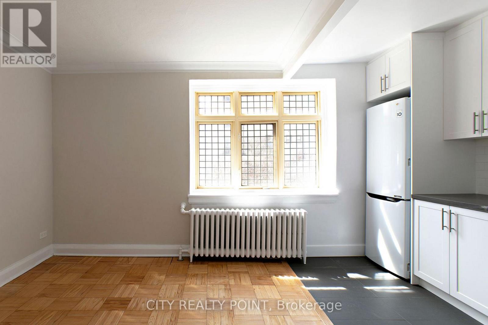 520 - 396 Avenue Road, Toronto, ON - Indoor