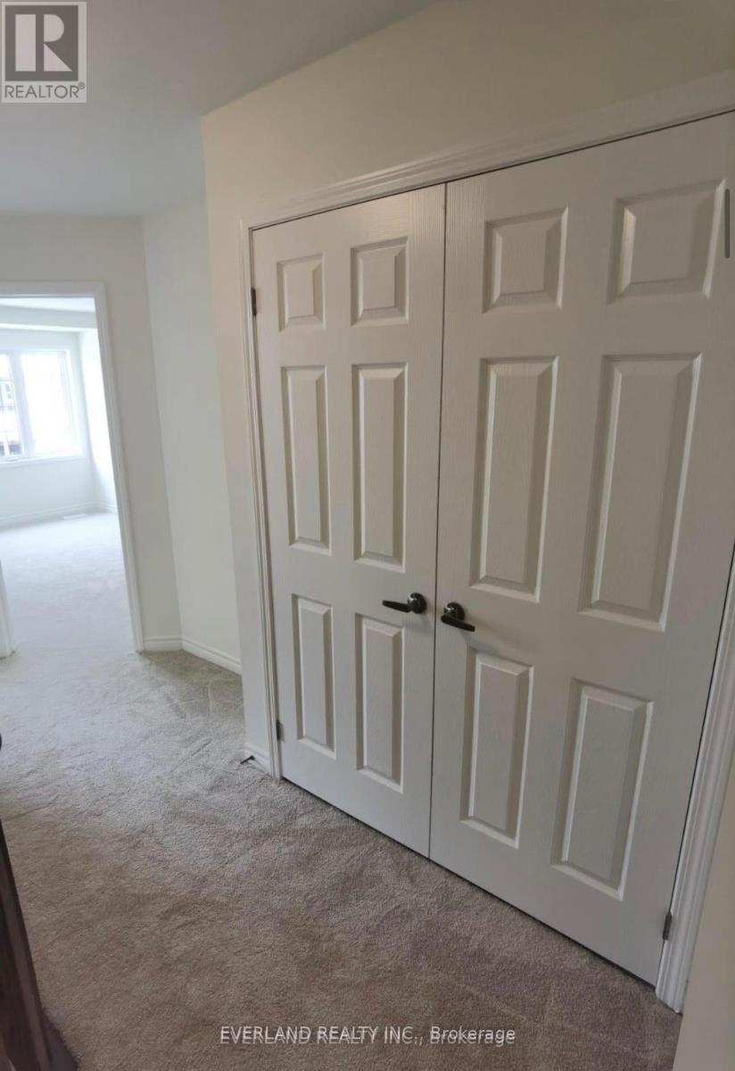 3305 Thunderbird Promenade, Pickering, ON - Indoor Photo Showing Other Room