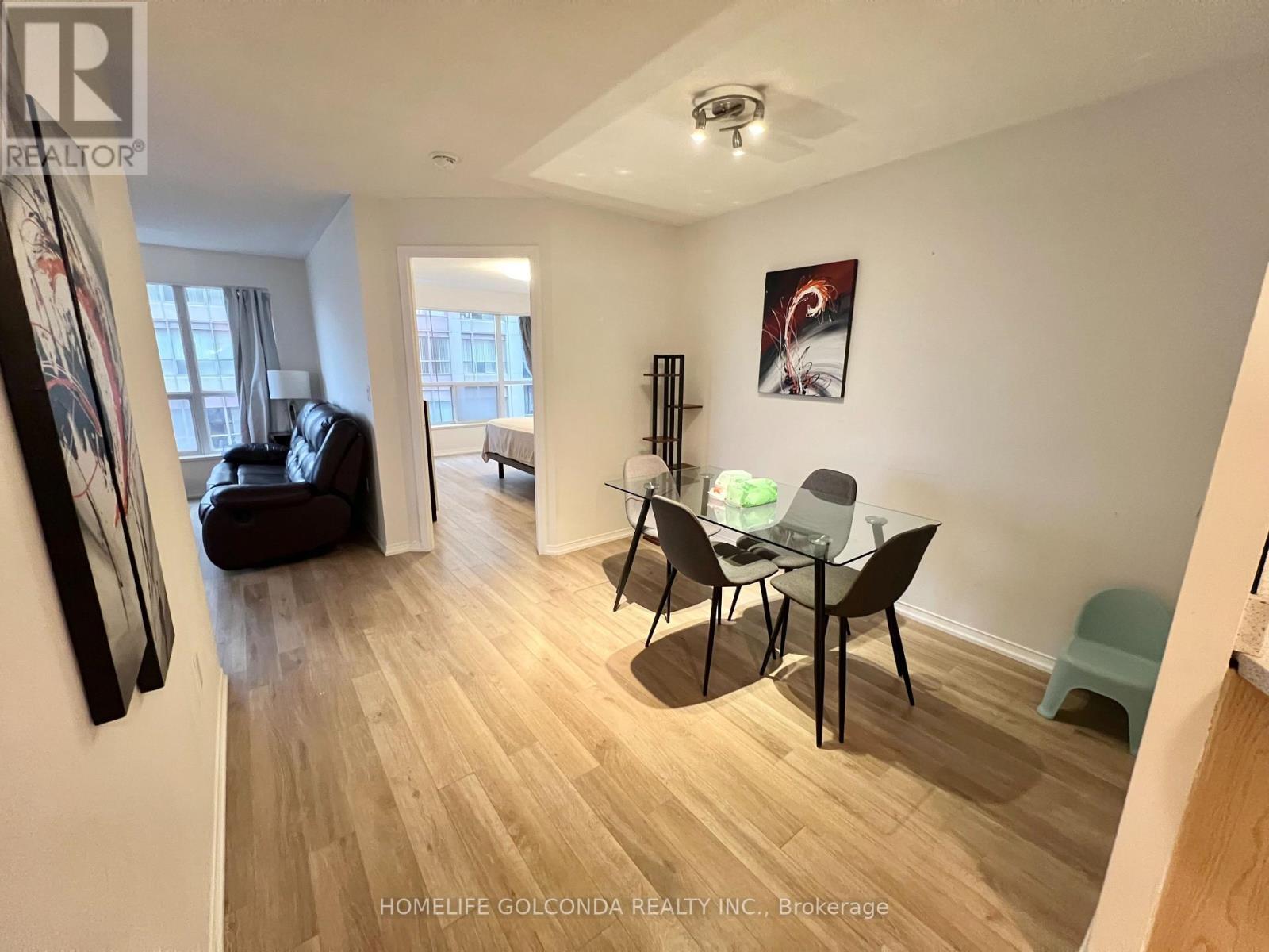 1701 - 909 Bay Street, Toronto, ON - Indoor