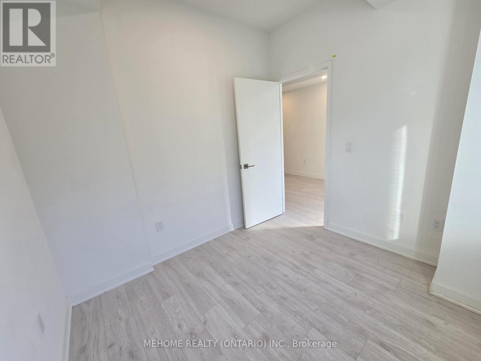 132 - 69 Curlew Drive, Toronto, ON - Indoor Photo Showing Other Room