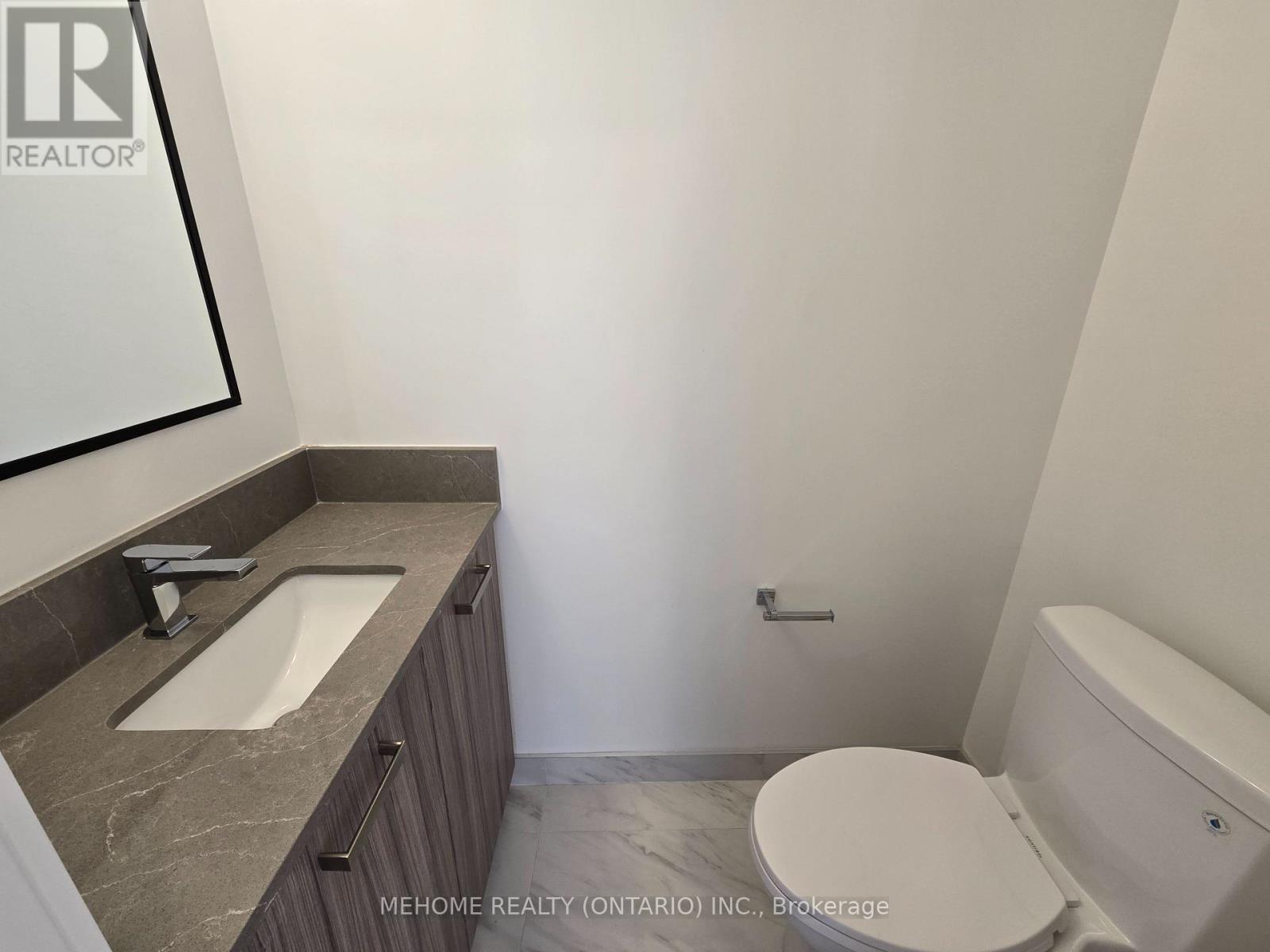 132 - 69 Curlew Drive, Toronto, ON - Indoor Photo Showing Bathroom