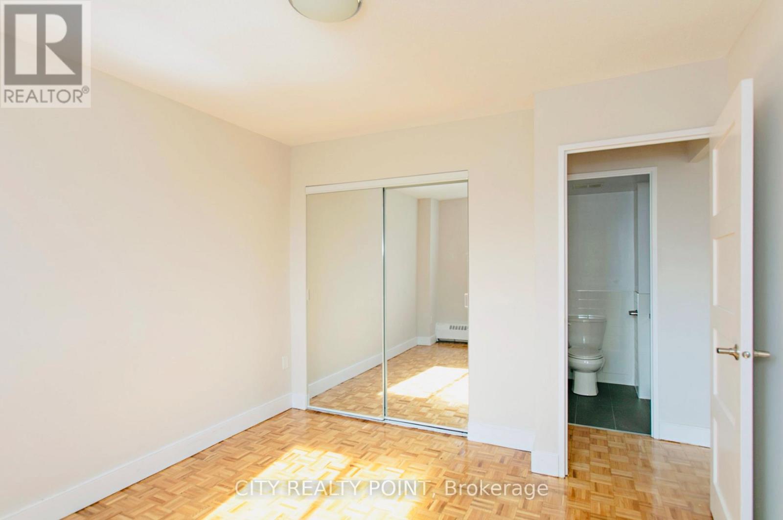 1008 - 1500 Bathurst Street, Toronto, ON - Indoor Photo Showing Other Room