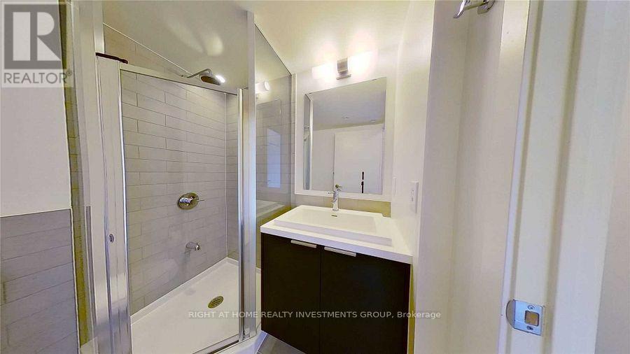 2201 - 6 Sonic Way, Toronto, ON - Indoor Photo Showing Bathroom