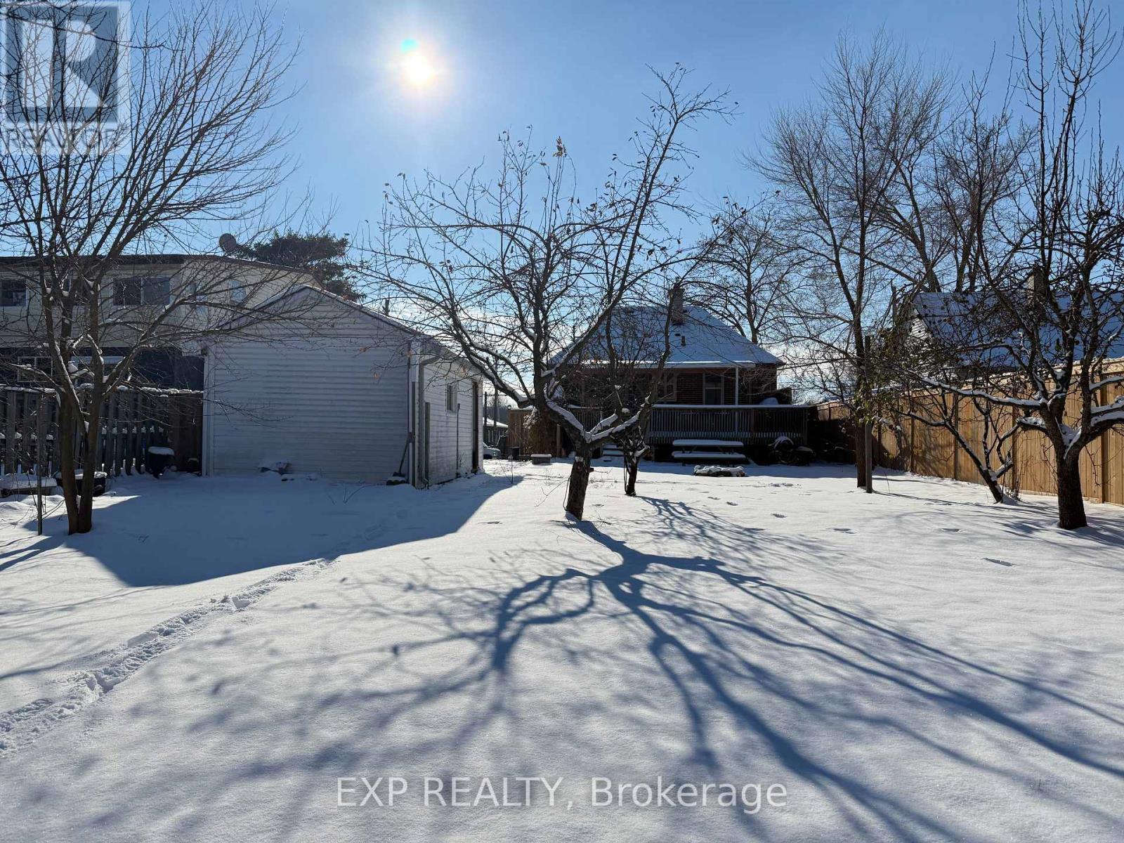 1000 Hamilton Road, London East (East O), ON - Outdoor