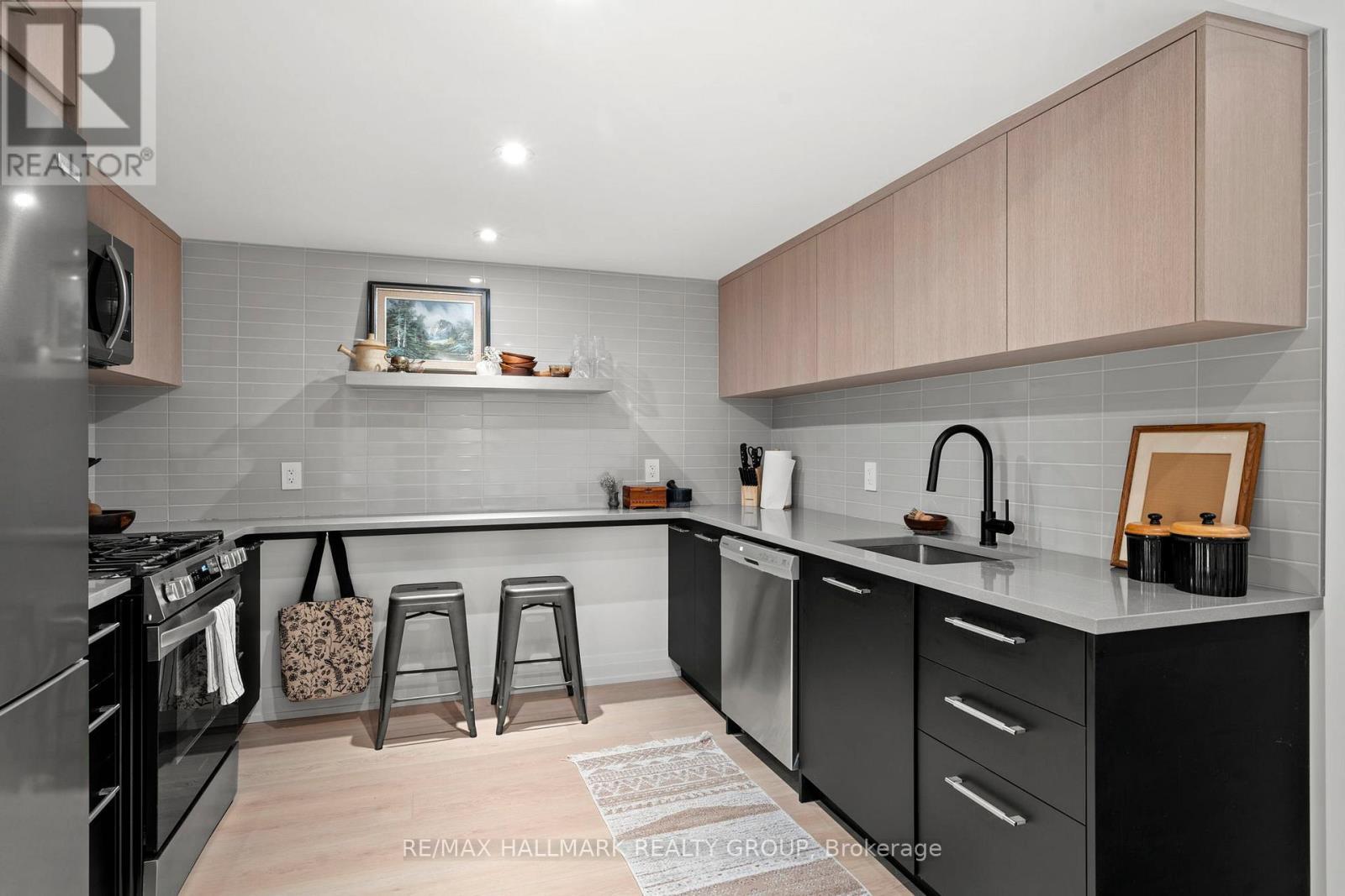 2B - 130 Glenora Street, Ottawa, ON