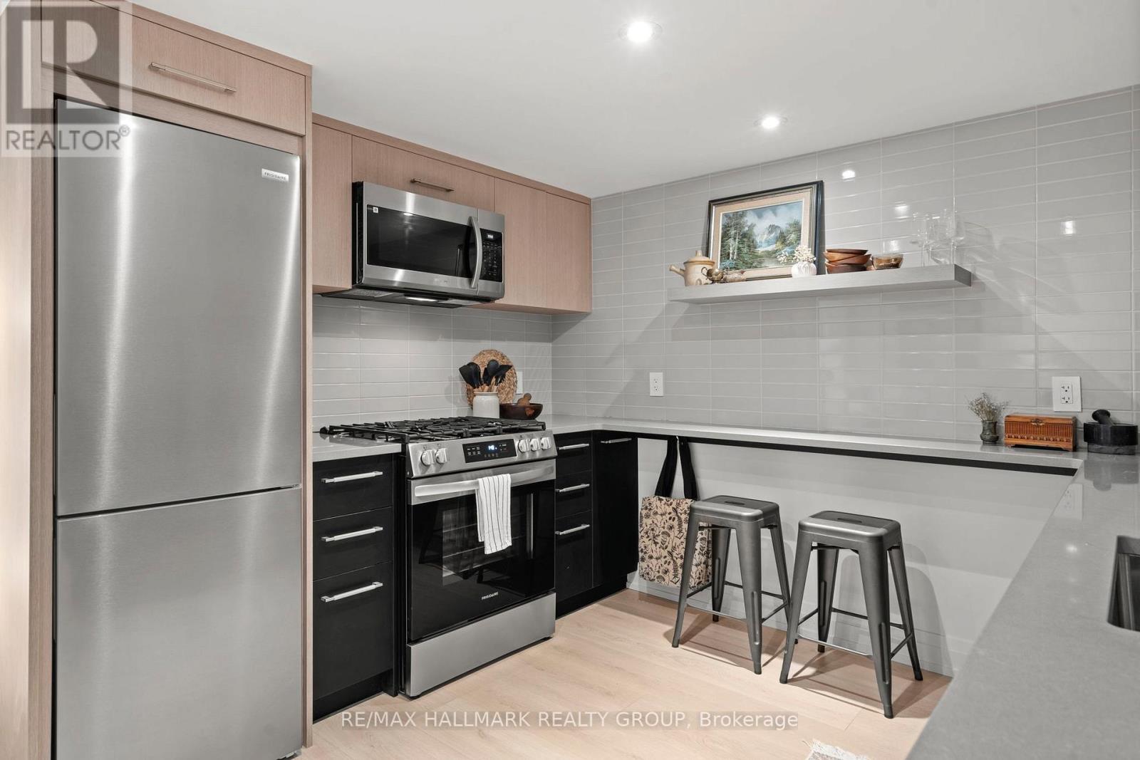 2B - 130 Glenora Street, Ottawa, ON