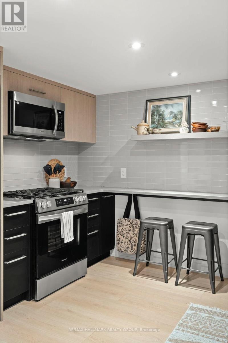 2B - 130 Glenora Street, Ottawa, ON