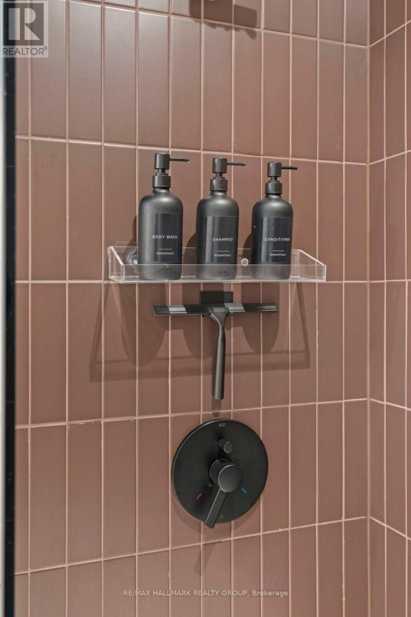 2B - 130 Glenora Street, Ottawa, ON