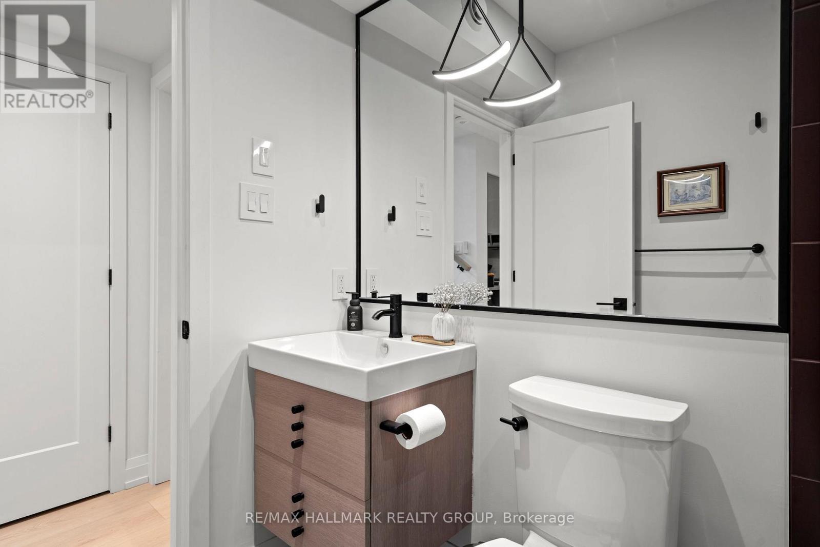 2B - 130 Glenora Street, Ottawa, ON