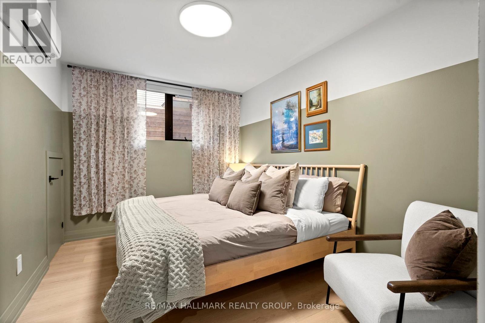 2B - 130 Glenora Street, Ottawa, ON